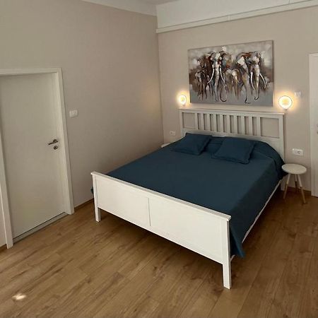 PUY Apartment Check In מראה חיצוני תמונה
