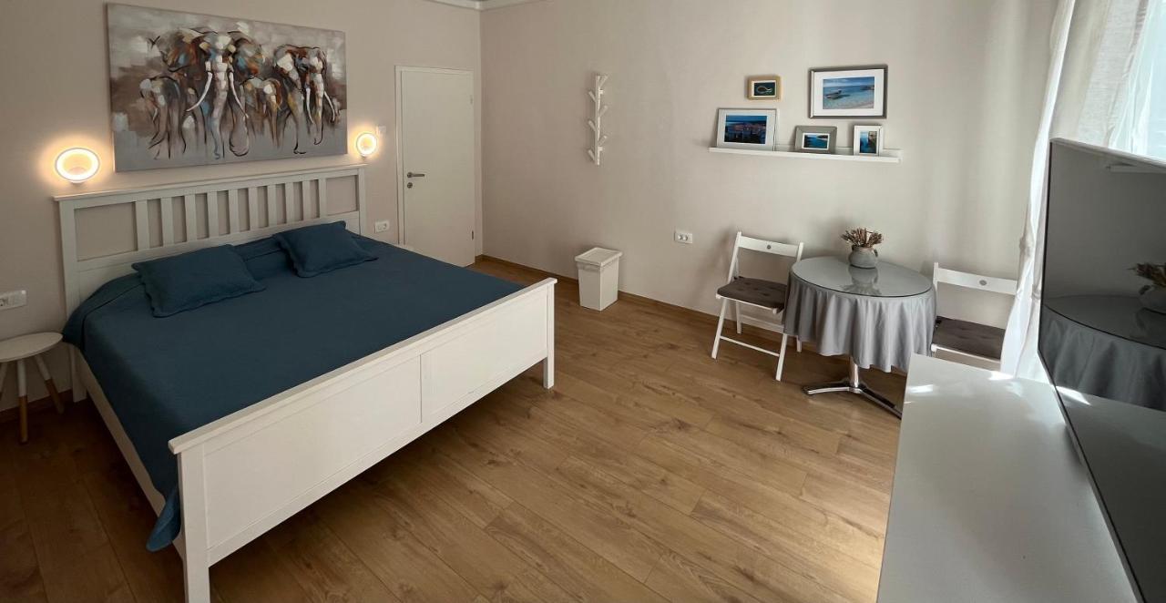 PUY Apartment Check In מראה חיצוני תמונה