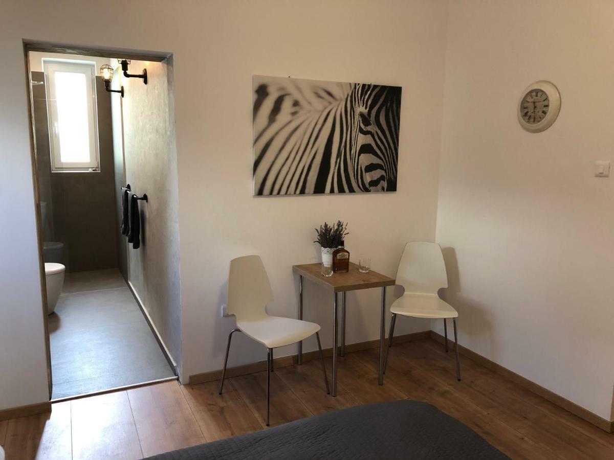 PUY Apartment Check In מראה חיצוני תמונה