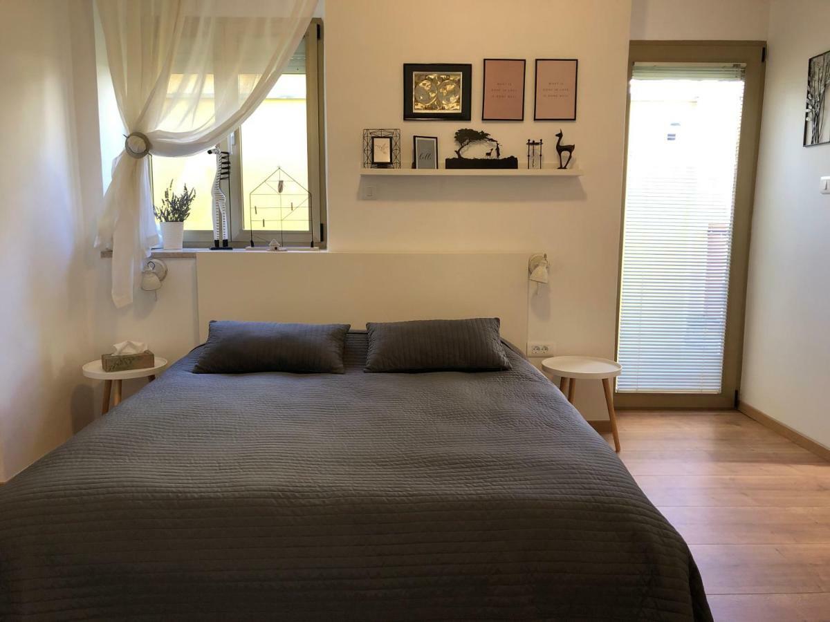 PUY Apartment Check In מראה חיצוני תמונה
